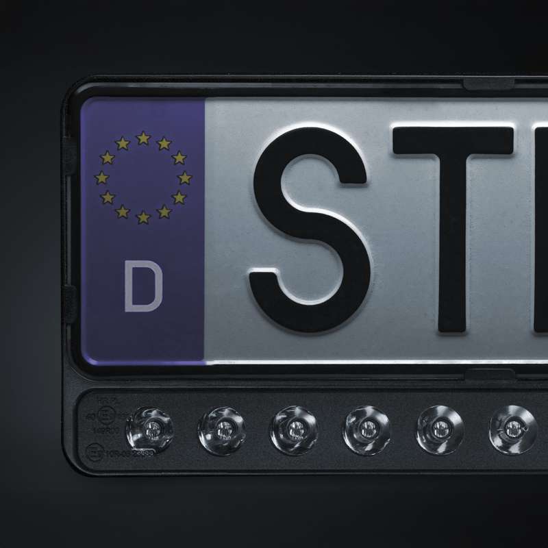 STRANDS DUO BLACK LED starmešu josla 2×10″, 8350 lm, 440 m @ 1 lx, optimizēts kūlis, 5000 K, E-apstiprinājums R149, 9–36 V, 108 W, integrēts numura zīmes turētājs