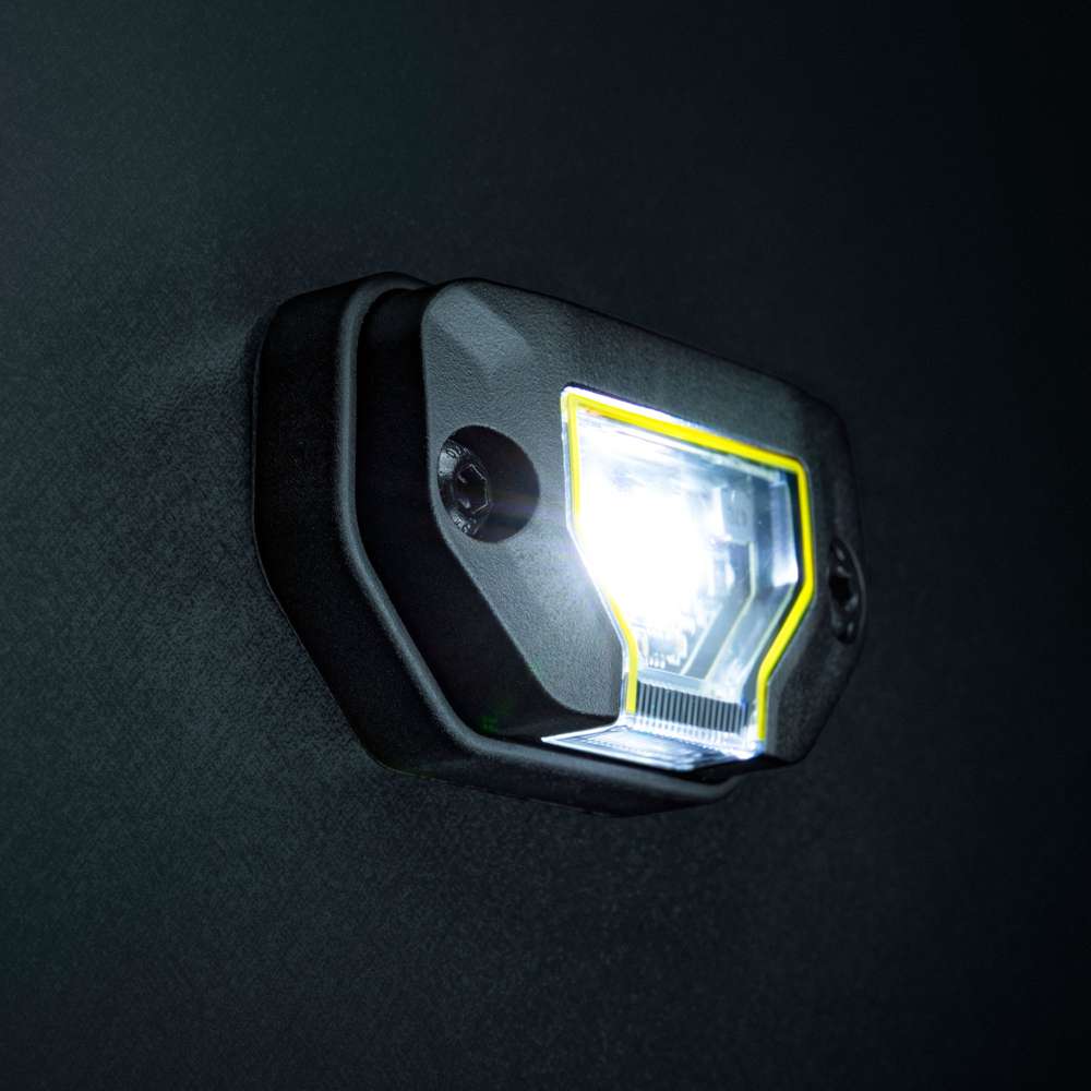Strands Unity Rock Light balta LED pozīcijas un darba lampa 780 lm, 5700 K, 10–32 V DC, Flood Beam, IP69K, melna korpusa izpildījumā