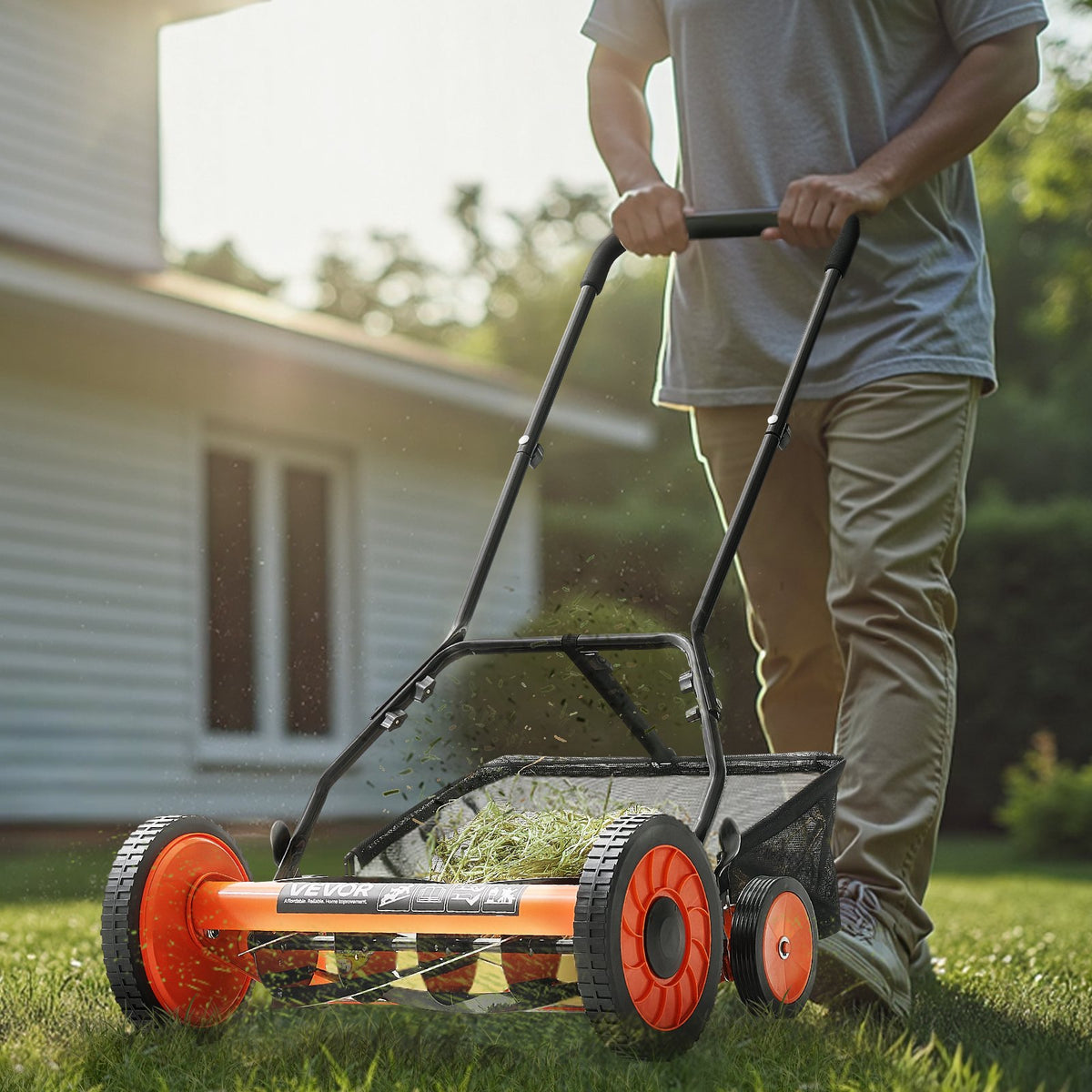 VEVOR manuālais stumjamais ruļļa zāles pļāvējs 45 cm, 5 asmeņi, bez motora, regulējams pļaušanas augstums 35–62 mm, zāles pļāvējs ar zāles savākšanas maisu zālieniem, piebraucamajiem ceļiem un pagalmiem