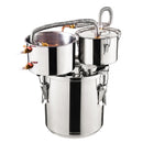 11.4L divu kondensatoru destilācijas aparāts ar iebūvētu termometru uz vāka un 8W ūdens cirkulācijas sūkni,  šo iekārtu var izmantot augļu vīnu, brendija, degvīna, viskija, etanola, ūdens un ēterisko eļļu destilācijai.