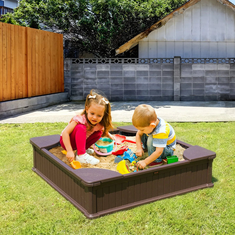 VEVOR smilšu kaste ar pārsegu, kvadrātveida HDPE smilšu kaste 123,5 × 123,5 × 31,5 cm ar 4 stūra sēdvietām un apakšas oderi, bērnu smilšu kaste lietošanai pagalmā, pludmalē vai parkā, piemērota bērniem no 3 līdz 12 gadiem, brūnā krāsā