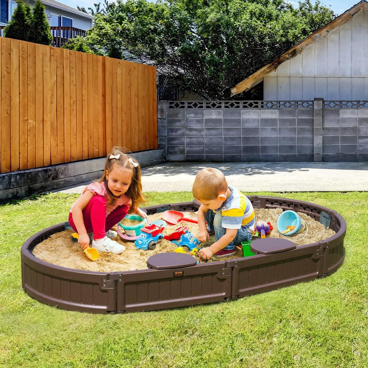 VEVOR smilšu kaste ar pārsegu, ovāla HDPE smilšu kaste 183 × 105,5 × 23 cm ar 4 stūra sēdvietām un apakšas oderi, bērnu smilšu kaste lietošanai pagalmā, pludmalē vai parkā, piemērota bērniem no 3 līdz 12 gadiem, brūnā krāsā