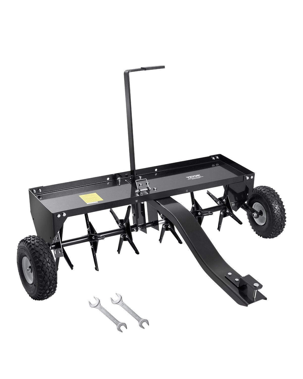 VEVOR piekabināms zāliena aerators 1016 mm ar universālu sakabi, zāliena aerācijas iekārta ar pārmaiņus izvietotām dzelzs tapām zālieniem, dārziem un saimniecībām