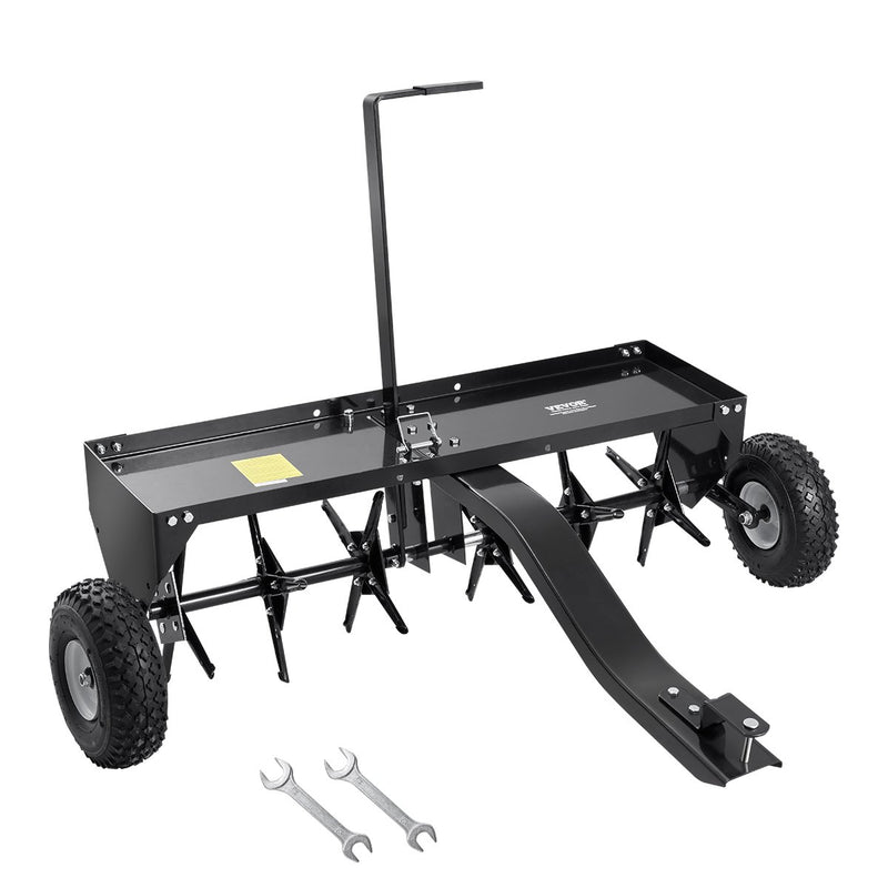 VEVOR piekabināms zāliena aerators 1016 mm ar universālu sakabi, zāliena aerācijas iekārta ar pārmaiņus izvietotām dzelzs tapām zālieniem, dārziem un saimniecībām