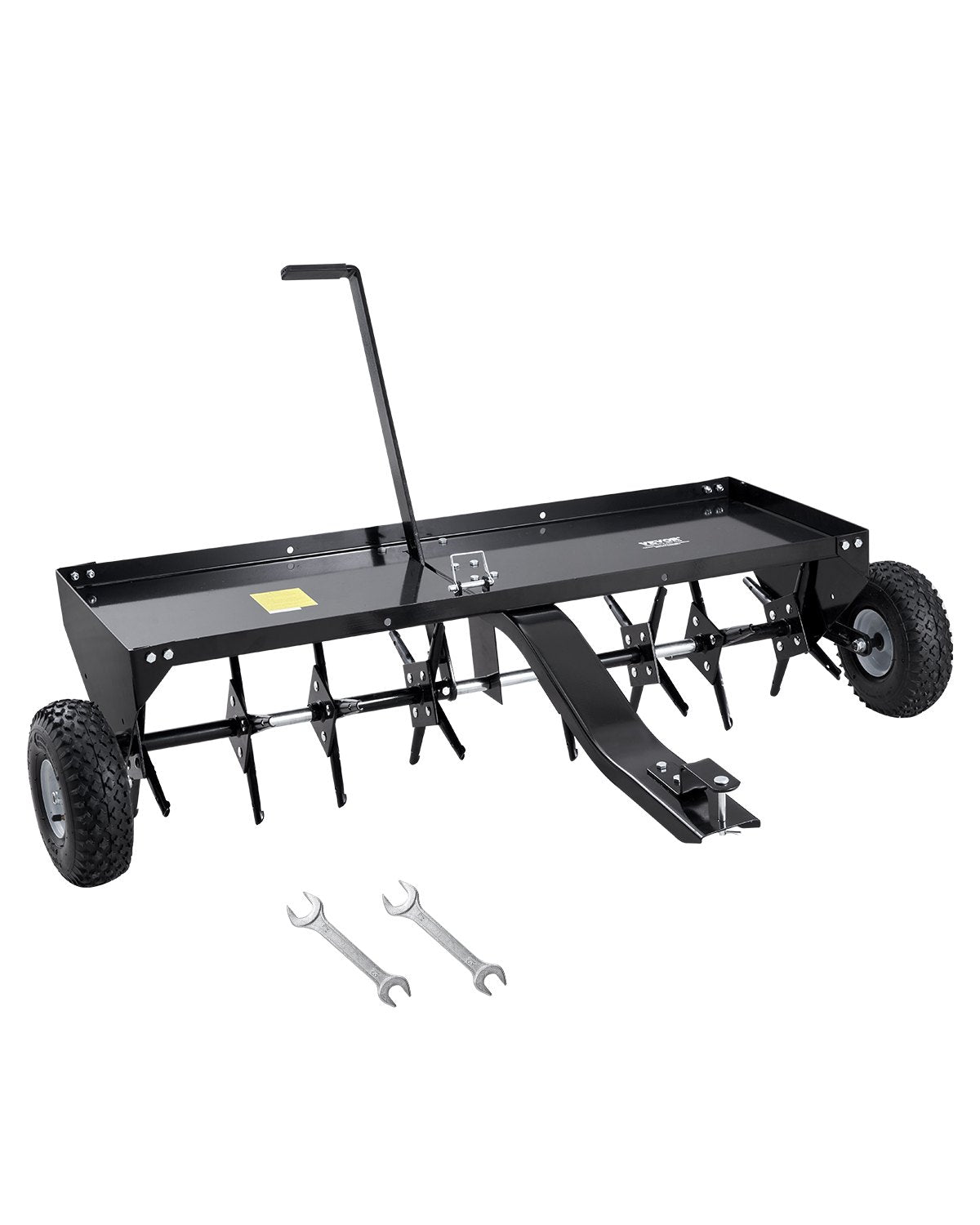 VEVOR piekabināms zāliena aerators 1220 mm ar universālu sakabi, zāliena aerācijas iekārta ar pārmaiņus izvietotām dzelzs tapām zālieniem, dārziem un saimniecībām
