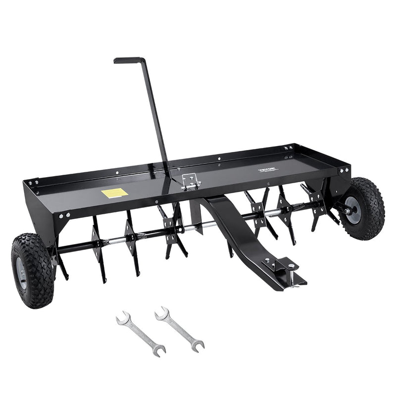 VEVOR piekabināms zāliena aerators 1220 mm ar universālu sakabi, zāliena aerācijas iekārta ar pārmaiņus izvietotām dzelzs tapām zālieniem, dārziem un saimniecībām