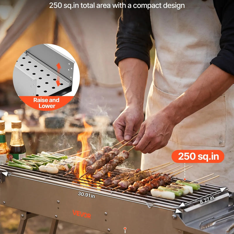 VEVOR salokāms kokogļu grils 0,16 m² ar paceļamu kokogļu paplāti un sānu galdiņiem, nerūsējošā tērauda BBQ grils kempingam un āra pasākumiem