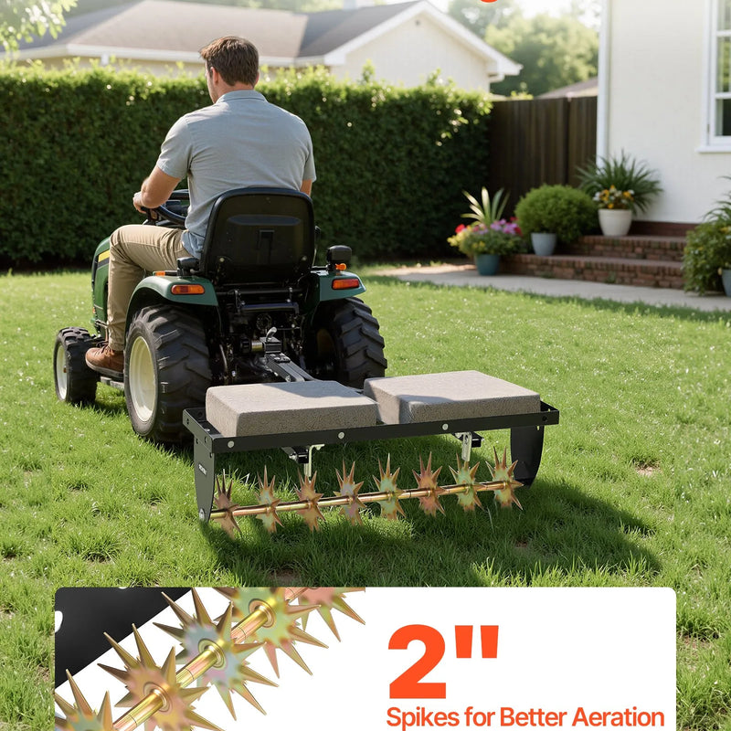 VEVOR velkams zāliena aerators 81 cm ar universālu sakabi, izturīgs un pret rūsu noturīgs augsnes aerācijas instruments ar svara platformu, paredzēts traktoriem un dārza tehnikai