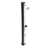 VEVOR 35 l ar sauli apsildāma āra duša ar 195 cm dušas galvas augstumu, brīvi stāvoša, ar kāju krānu un ziepju plauktu, karstā un aukstā ūdens regulēšana, piemērota dārzam, baseinam un pludmalei, melna/sudraba