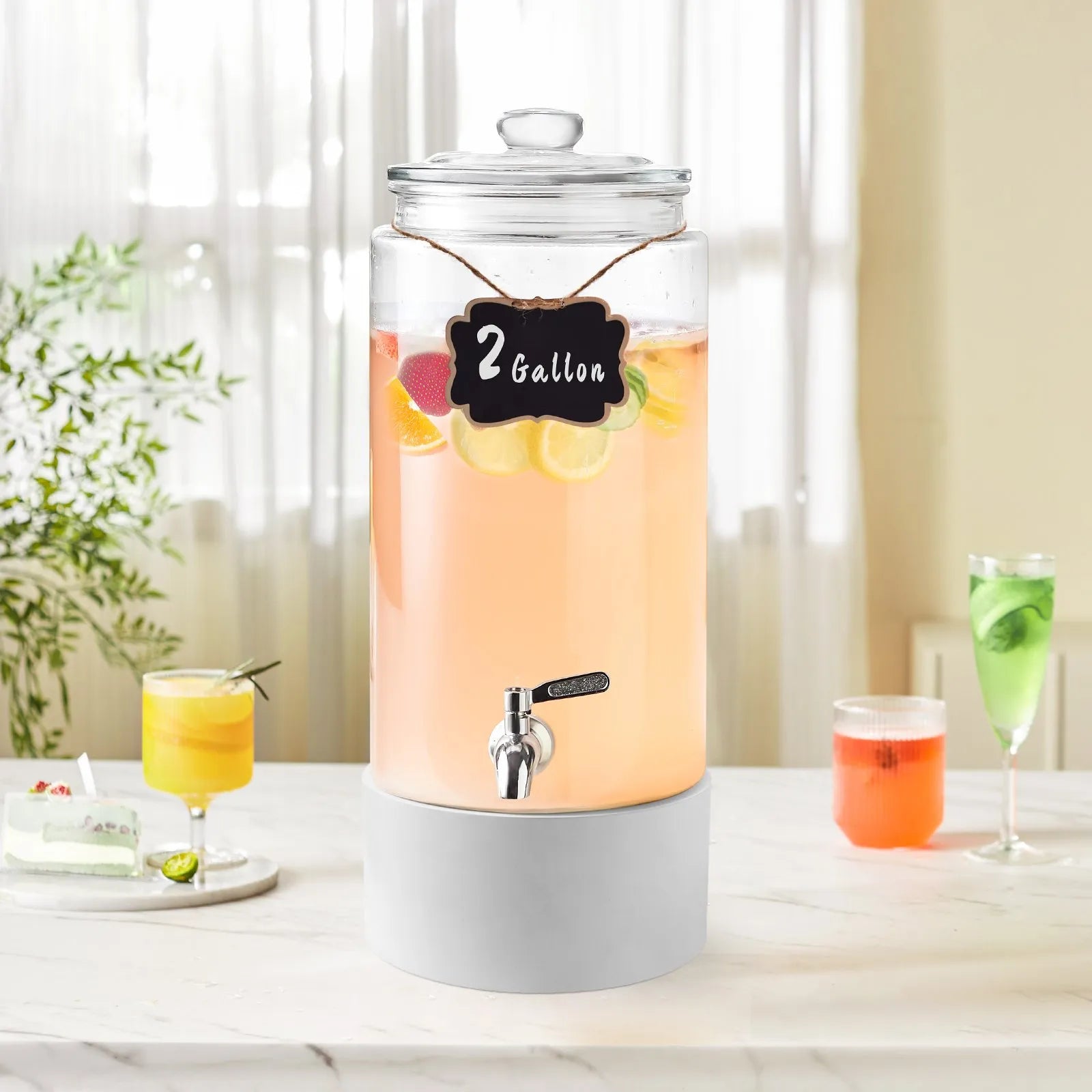 VEVOR dzērienu dozators, 7,57 L stikla sulas trauks ar nerūsējošā tērauda krānu, piemērots tējai, limonādei, sulai un ūdenim restorāniem, viesnīcām un pasākumiem