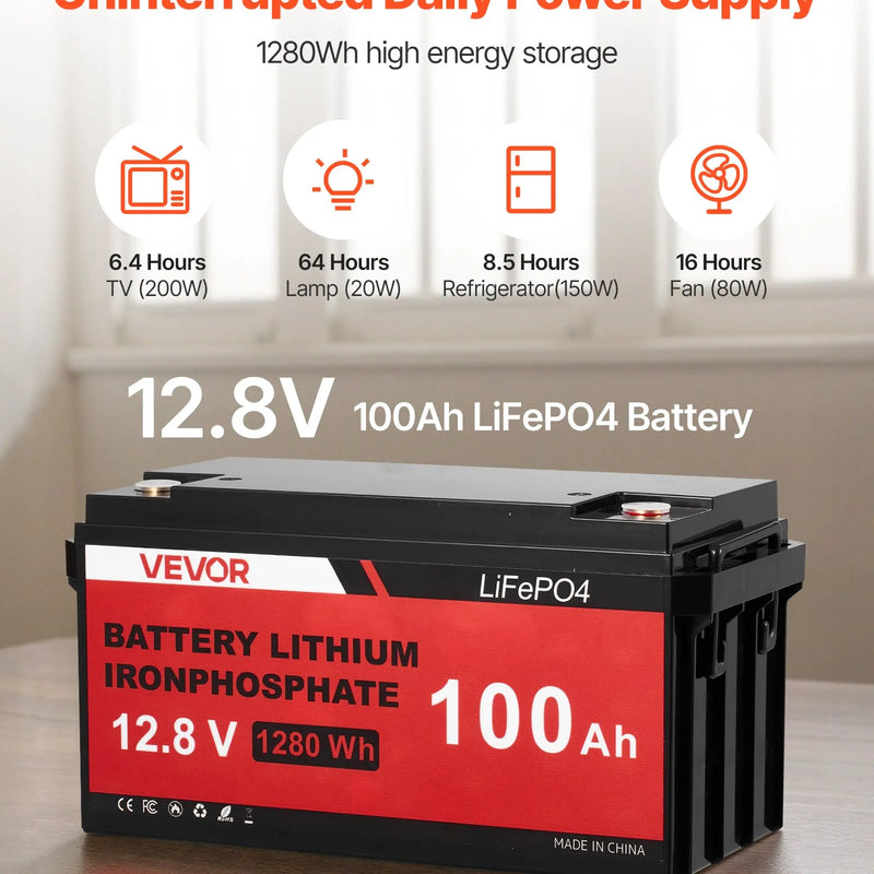 VEVOR 12 V 600 W saules un vēja enerģijas komplekts, 2 × 100 W monokristāliskie paneļi, 400 W vēja turbīna ar kontrolieri, 12,8 V 100 Ah LiFePO₄ akumulators un 1000 W hibrīdais saules invertors mājai, kemperim, laivai un autonomai lietošanai