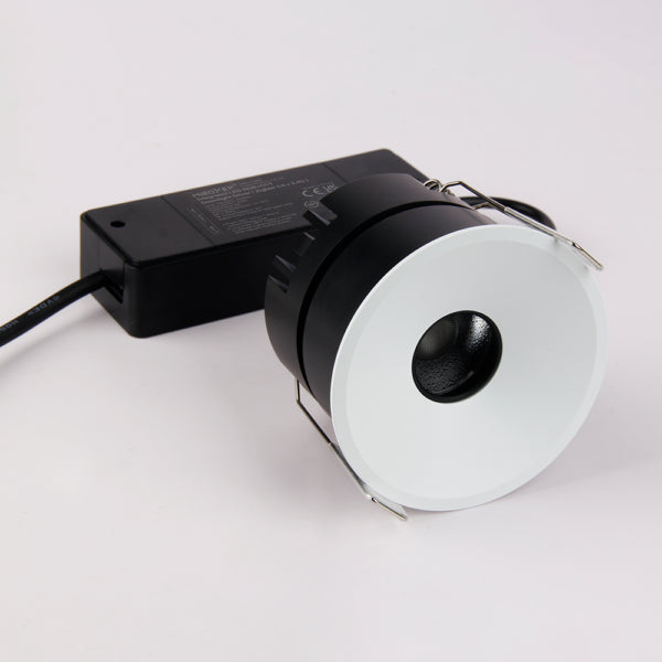 FUT084ZR 9 W RGB+CCT LED iebūvējams gaismeklis (Zigbee 3,0+2,4 GHz) Balts 350lm
