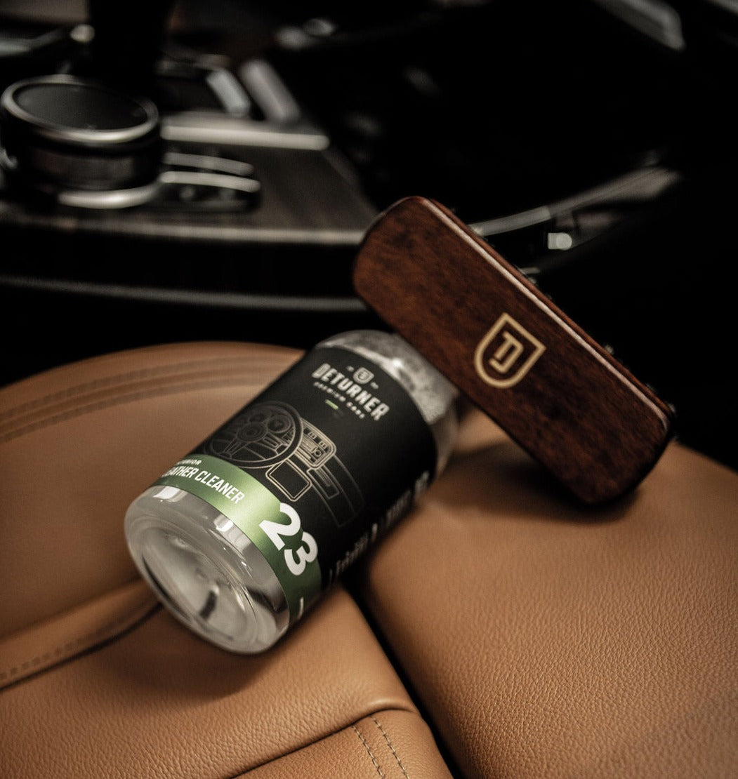 DETURNER LEATHER CLEANER 250ml - Leather cleaner - intended for deep, thorough cleaning of interior leather finishing elements 