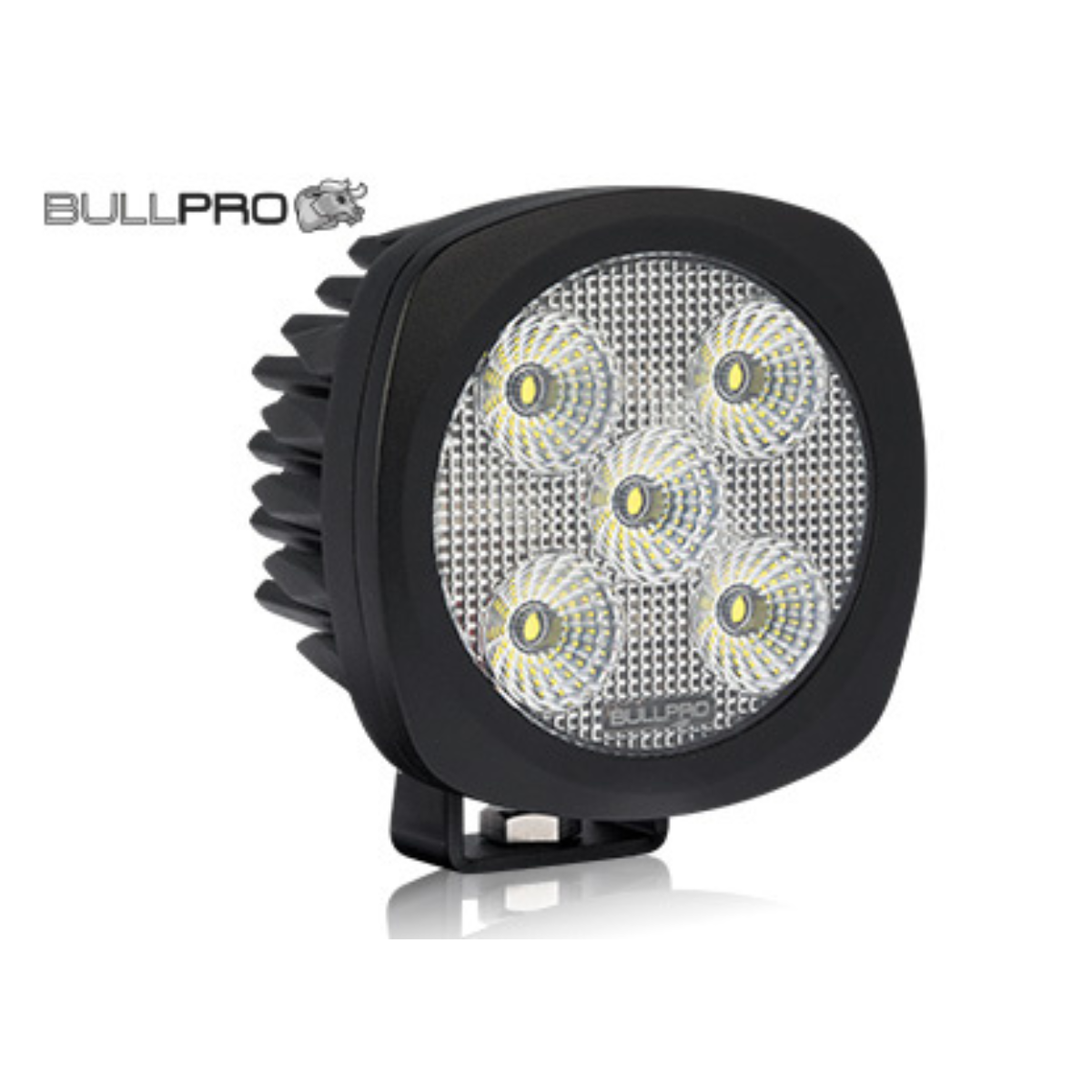 BULLPRO 100W(8210Lm) 9-32V светодиодная рабочая лампа, 6,39A @ 13,7V, R10 CISPR25 class3, IP68, 4500K нейтральный белый свет, 113/113/76.4 мм