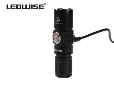 LEDWISE SAINT LED CREE XP-L professional flashlight, includes: 16340 battery, belt clip, USB cable, metal clip and O-ring