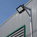 20W (1510Lm) LED-valgusti PIR-anduriga, V-TAC SAMSUNG, 5-aastane garantii, IP65, must, soe valge valgus 3000K