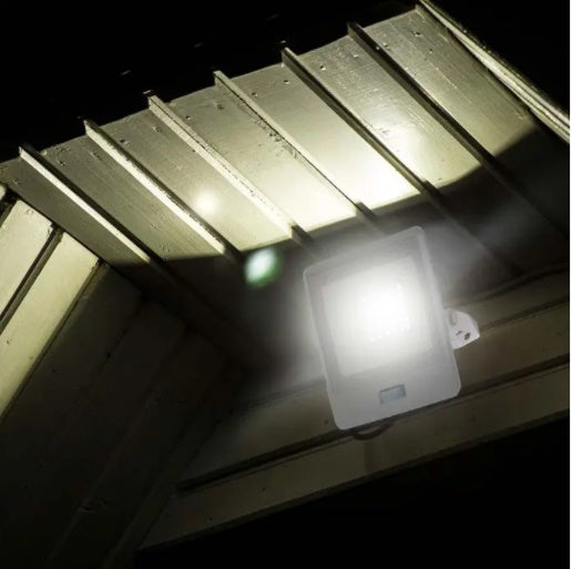 10W(735Lm) LED Prožektors ar PIR sensoru, V-TAC SAMSUNG, garantija 5 gadi, IP65, balts, auksti balta gaisma 6500K