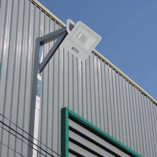 10W(735Lm) LED-strålkastare V-TAC SAMSUNG med PIR-sensor, 5 års garanti, IP65, vit, kallvitt ljus 6500K