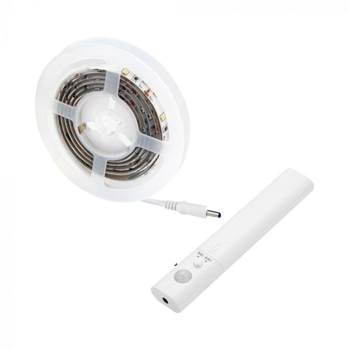 2.4W (200Lm) Led lente 2835 1m ar PIR sensoru, ar 4xAAA baterijām, neitrāli balta gaisma 4000K