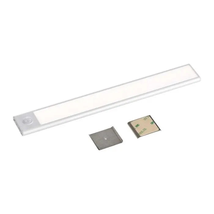 1,5W(110Lm) LED-skåparmatur med PIR-sensor, IP20, silver, neutralvit 4000K