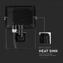 30W (2400Lm) LED-valgusti PIR liikumisanduriga, V-TAC SAMSUNG, IP65, 5-aastane garantii, must korpus, soe valge valgus 3000K