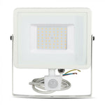 KASTE 8 gab. x 17,85€ – 50W(4000Lm) LED Prožektors ar PIR kustības sensoru (Cut-OFF), V-TAC SAMSUNG, IP65, garantija 5 gadi, balts korpuss, silti balta gaisma 3000K