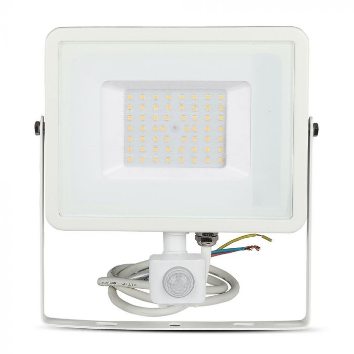 KASTE 8 gab. x 17,85€ – 50W(4000Lm) LED Prožektors ar PIR kustības sensoru (Cut-OFF), V-TAC SAMSUNG, IP65, garantija 5 gadi, balts korpuss, silti balta gaisma 3000K