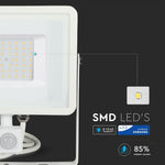 KASTE 8 gab. x 17,85€ – 50W(4000Lm) LED Prožektors ar PIR kustības sensoru (Cut-OFF), V-TAC SAMSUNG, IP65, garantija 5 gadi, balts korpuss, silti balta gaisma 3000K