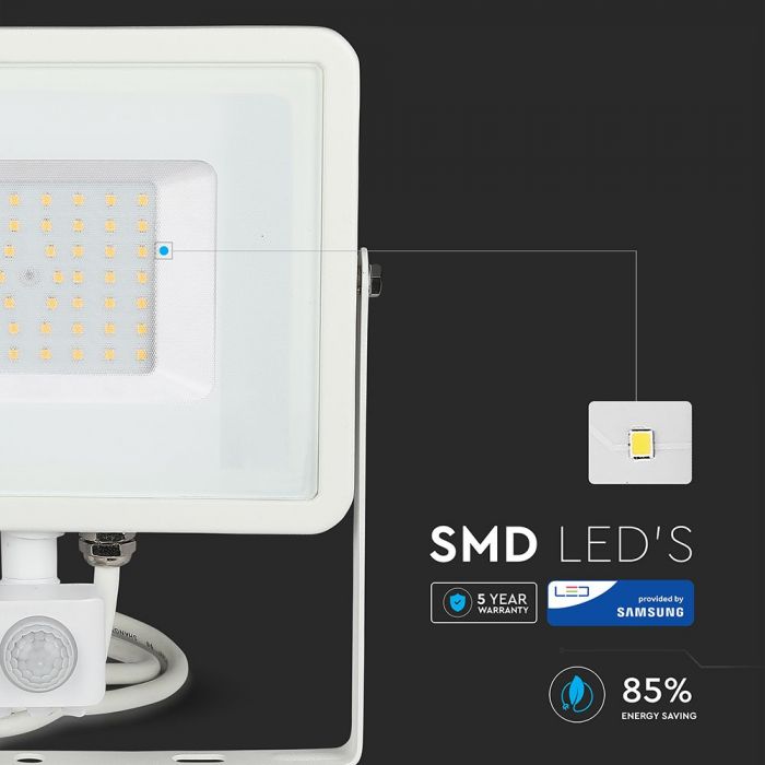 KASTE 8 gab. x 17,85€ – 50W(4000Lm) LED Prožektors ar PIR kustības sensoru (Cut-OFF), V-TAC SAMSUNG, IP65, garantija 5 gadi, balts korpuss, silti balta gaisma 3000K