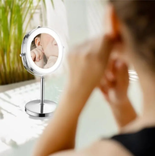 3W(30Lm) 5V 18 SMD LED Make-up mirror, IP44, 4xAA, cold white light 6400K