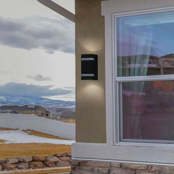 V-TAC Facade lampram med 2xGU10 LED-lampor (glödlampor ingår ej), svart, IP44