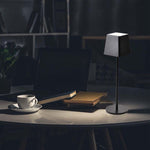2W(200Lm) LED-bordslampa, V-TAC, IP54, dimbar, svart, varmvitt ljus 3000K