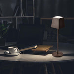 2W(200Lm) LED-bordslampa, V-TAC, IP54, dimbar, brun, varmvitt ljus 3000K