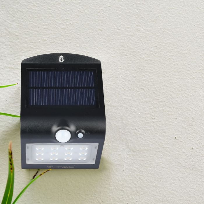 1.5W(220Lm) светодиодный солнечный светильник для передней части дома с литиевой батареей, IP65, V-TAC