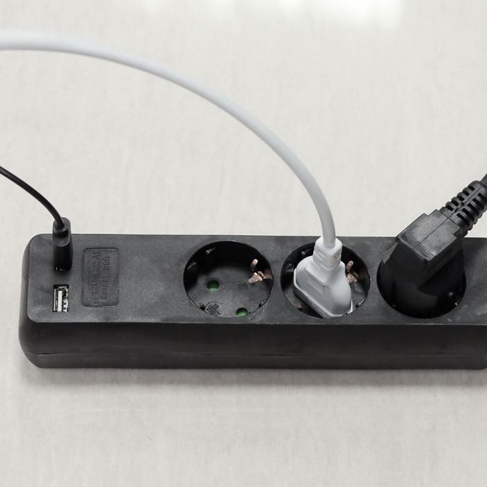 5m Extender-splitter 3 sockets 2 USB IP20 16A 250V 3680W black, V-TAC