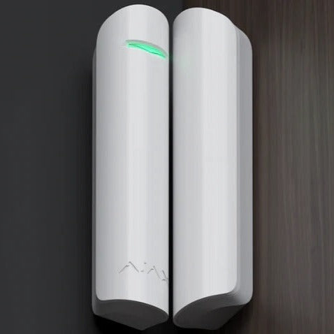 AJAX Bezvadu drošības durvju kontakts DoorProtect Plus ar trieciena un lokācijas maiņas sensoru. Baltā krāsā