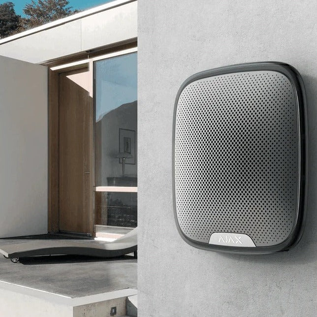 AJAX Bezvadu drošības ārtelpu sirēna StreetSiren Melnā vai Baltā Krāsā