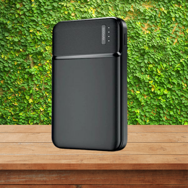 5000mAh Maxlife portatīvais akumulators MXPB-01  melnā krāsā